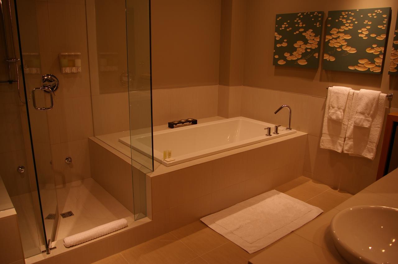 Roberts Creek Shades Of Jade Inn & Spa מראה חיצוני תמונה
